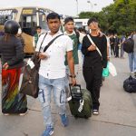 दशैँका लागि अग्रिम टिकट बुकिङ खुलेसँगै नयाँ बसपार्कमा यात्रुको घुइँचो (तस्विरहरू)